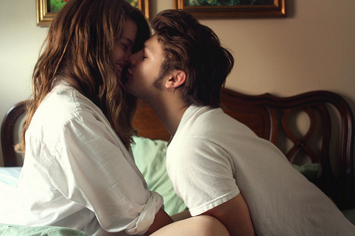 愛愛后女友會抓住機會問我要錢 好郁悶 愛愛后女友會抓住機會問我要錢 好郁悶