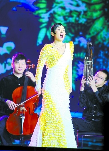 龔琳娜誓將神曲進(jìn)行到底。 龔琳娜誓將神曲進(jìn)行到底。