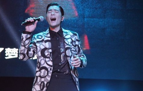 蕭敬騰被網(wǎng)友奉為“雨神”。