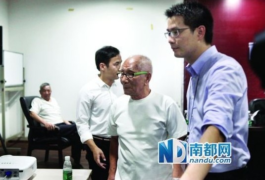 發(fā)布會(huì)現(xiàn)場(chǎng)，葉問(wèn)兒子葉準(zhǔn)中途離場(chǎng)。