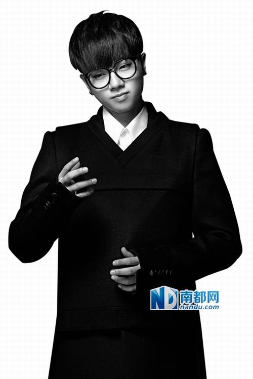 近日“快男”的“花花”華晨宇被爆7門(mén)掛科。