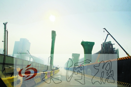 　三環(huán)大“項(xiàng)圈”，西、北兩段預(yù)計(jì)年底通車