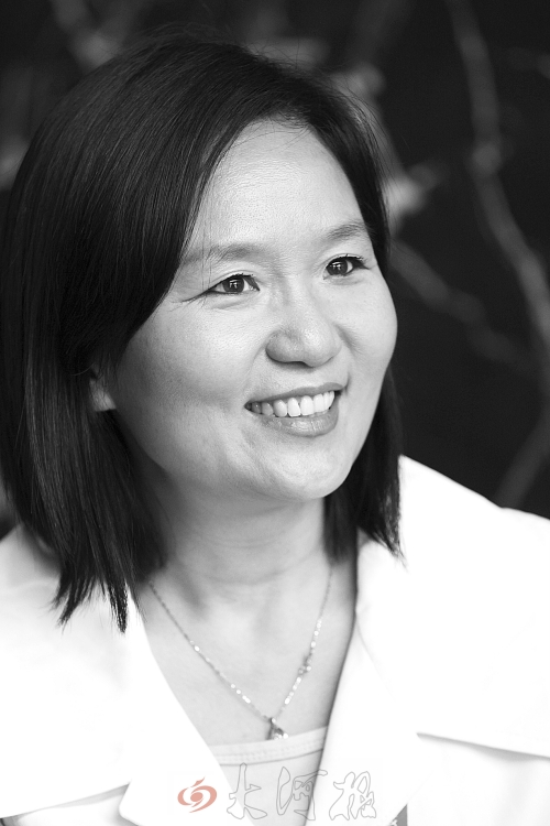 　　王碧玲：“中原地區(qū)的市場增長太迅速了，我們現(xiàn)有的鄭州物流中心已經(jīng)感覺力不從心……”