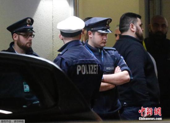 當(dāng)?shù)貢r(shí)間24日，一架空客A320飛機(jī)在法國(guó)南部阿爾卑斯墜機(jī)。