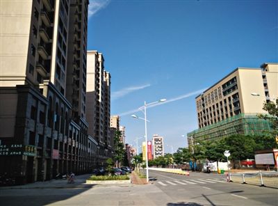 5月12日，泉州洛江區(qū)雙陽。知情人稱，徐鋼任期內(nèi)，在洛江區(qū)任職的謝清平協(xié)助徐鋼的表親在這里拿地。