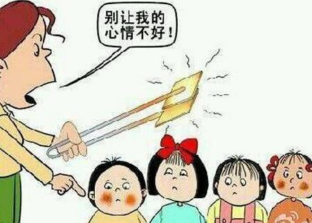 又是精神??？補課孩子遭棒擊 女老師下此毒手原因為何？
