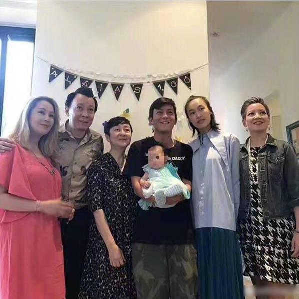 陳冠希女兒首曝光 陳冠希女友是誰？秦舒培個人資料照片家庭背景