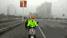 出門打驢?南寧滴滴打驢被緊急叫停 涉嫌非法營(yíng)運(yùn)