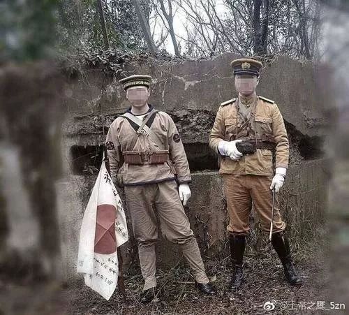 犯眾怒！兩男子抗日碉堡前扮日本兵拍照 警方介入