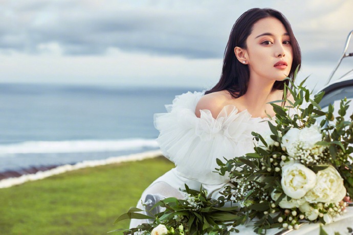 張馨予的婚紗成了淘寶爆款，知道價(jià)格后讓人大跌眼鏡！