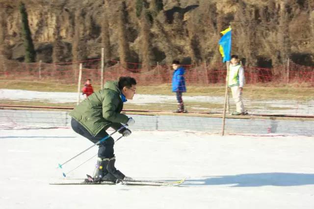 這幾個(gè)帥氣的姿勢(shì)，真的像專業(yè)級(jí)選手了呢