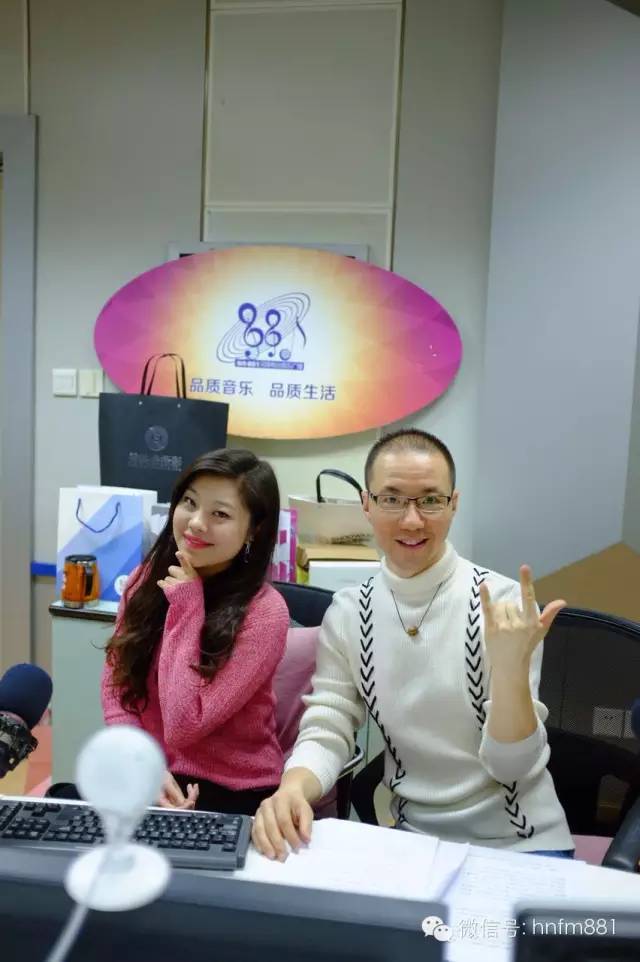 新聞先生凱文和新聞小姐李江也陪伴大家一同跨年！