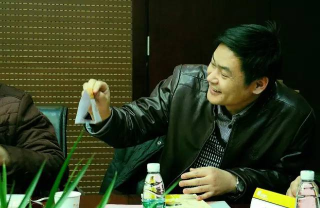 孫躍青 鄭州市公交公司車長，首屆河南十大影響力公職人員獲獎者