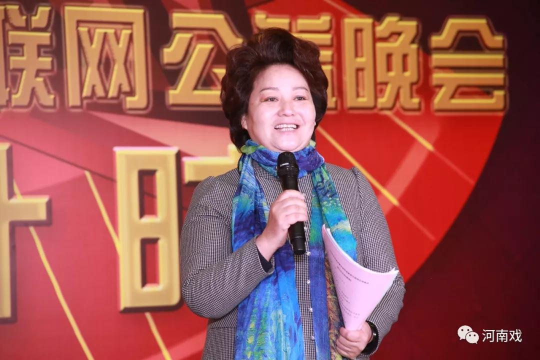 總導(dǎo)演、國家一級導(dǎo)演張建萍介紹尋找稀有劇種傳承人以及目前活動推進情況