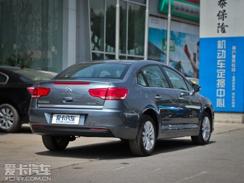 東風(fēng)雪鐵龍2012款新世嘉三廂 東風(fēng)雪鐵龍2012款新世嘉三廂