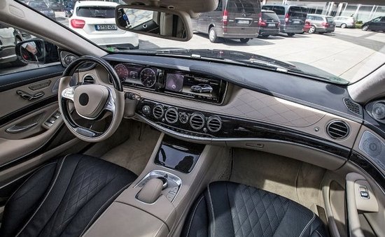 新一代S級內飾可謂是脫胎換骨