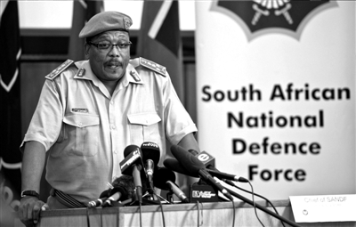 3月23日，中非共和國首都班吉，從加蓬首都利伯維爾出發(fā)的法國增援部隊(duì)共計(jì)200名士兵抵達(dá)班吉國際機(jī)場