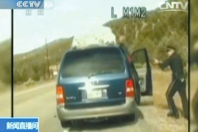 1察第一次讓費(fèi)雷爾下車。