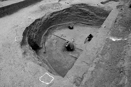 ?？h黎陽(yáng)倉(cāng)考古發(fā)掘現(xiàn)場(chǎng)。 張志嵩　攝