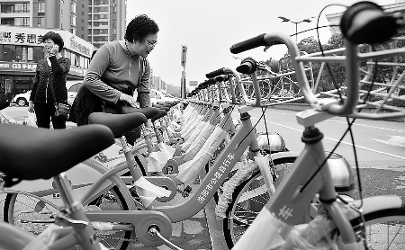 全國(guó)第一個(gè)福彩資金建設(shè)公益自行車(chē)系統(tǒng)落戶洛陽(yáng)