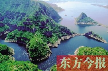 碧水藍(lán)天有綠色,是濟(jì)源人生活的愿望。如今,正是因?yàn)闈?jì)源有山有水,綠樹成蔭,很多在外工作的濟(jì)源人慢慢選擇回家鄉(xiāng)買房定居。