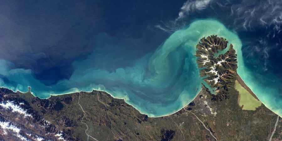 從太空鳥(niǎo)瞰地球美麗景觀