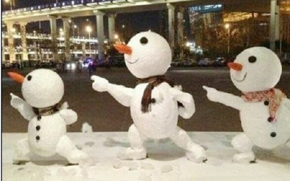 創(chuàng)意十足！日系列卡通雪人走紅