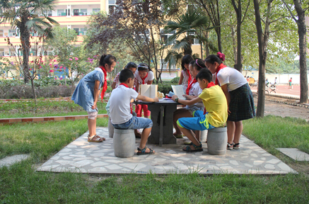 學(xué)生閱讀齊飛翔 學(xué)生閱讀齊飛翔