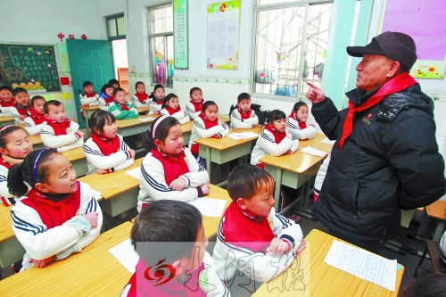 新開(kāi)學(xué)季到來(lái) 鄭州各校變著花樣“開(kāi)好頭”