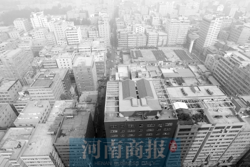 陳寨密密麻麻的出租房，或許將成為歷史  鄧萬里/攝