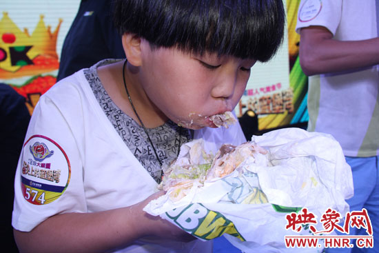 吃漢堡比賽。