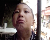 爺爺走后,他一直在哭。