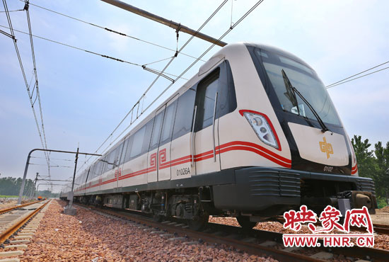 鄭州進(jìn)入“地鐵時(shí)代”，地鐵漸成交通骨干力量。