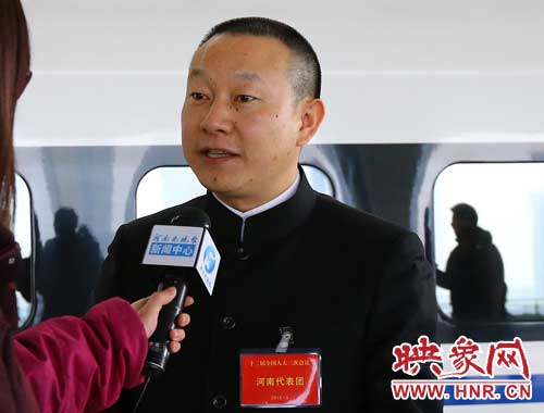 全國人大代表劉文新表示河南的茶產業(yè)是特色產業(yè)也是支柱產業(yè)