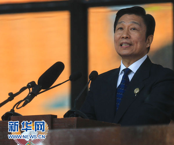 12月10日，國(guó)家副主席李源潮在南非約翰內(nèi)斯堡出席南非政府為前總統(tǒng)曼德拉舉行大型官方追悼活動(dòng)并致辭。