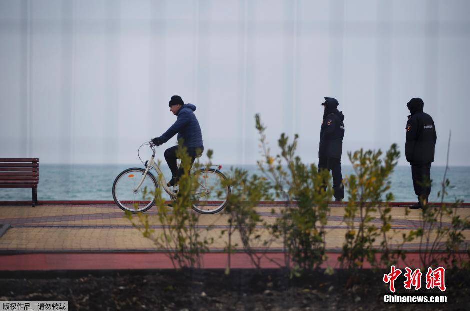 當(dāng)?shù)貢r(shí)間1月29日，俄羅斯索契，2014年索契冬奧會(huì)，俄羅斯軍方在奧林匹克公園周邊部署放空導(dǎo)彈系統(tǒng)。