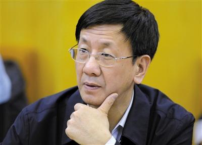 昨日，最高檢檢察長曹建明在遼寧團參加“兩高”報告分組審議。記者 陳杰 攝