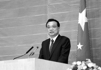 當?shù)貢r間5月5日，國務院總理李克強在非盟會議中心發(fā)表演講。圖/中國政府網(wǎng)