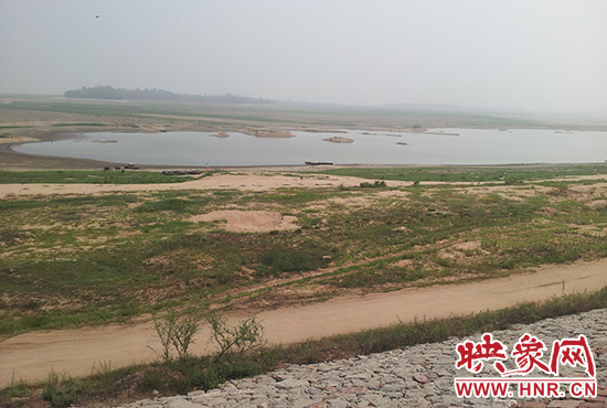 經(jīng)過(guò)兩次動(dòng)用死庫(kù)容，白龜山水庫(kù)水位96.8m，遠(yuǎn)低于死水位97.5m。