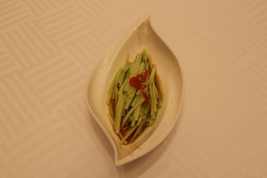 白灼翠芥蘭。 花惠生 供圖