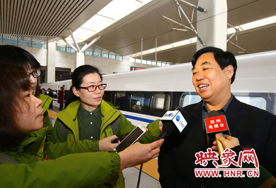 大象融媒映象網(wǎng)記者采訪(fǎng)駐豫人大代表