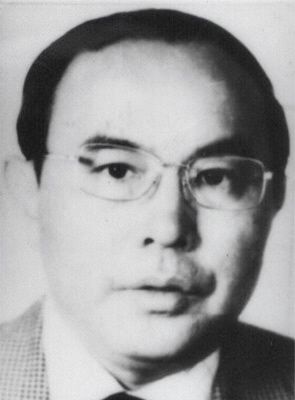 胡玉興 現(xiàn)年59歲，外逃前任山西省太原市住房制度改革辦公室主任，2002年7月逃往澳大利亞或新西蘭。