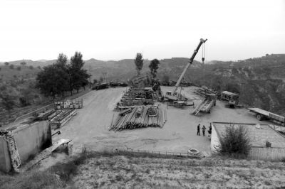 處延長石油的油井。