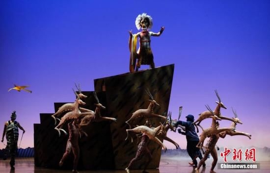 資料圖：6月14日晚，迪士尼經(jīng)典音樂劇《獅子王》中文版在上海舉行全球首演