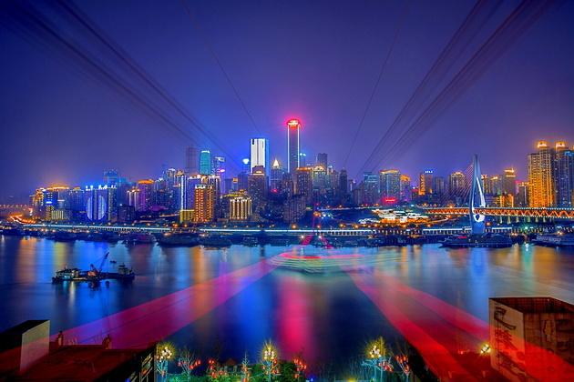 中原地產(chǎn)數(shù)據(jù)顯示，8月最后一周，上海市新建商品住宅成交已連續(xù)5天破千，昨日（8月31日）更是達(dá)到單日成交1123套。