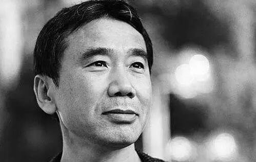 但賠率并非完全靠蒙。比如在2012年，Ladbrokes就成功壓中莫言獲獎(jiǎng)。而去年得主阿列克謝耶維奇，在諾獎(jiǎng)公布前一周反超村上春樹位列賠率榜首位。