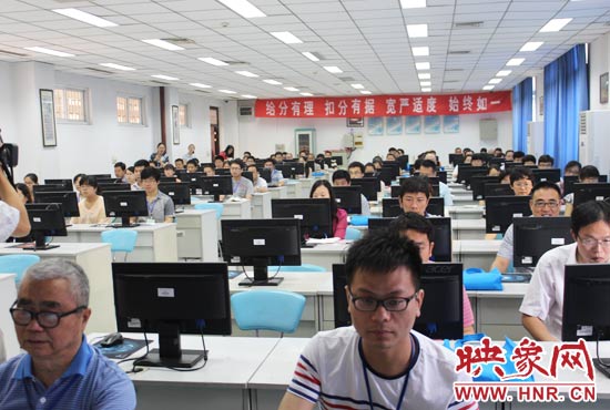 與書面評卷相比,網(wǎng)上評卷由系統(tǒng)自動進(jìn)行分發(fā),減少了試卷過程的周轉(zhuǎn),提高了評卷的工作效率。