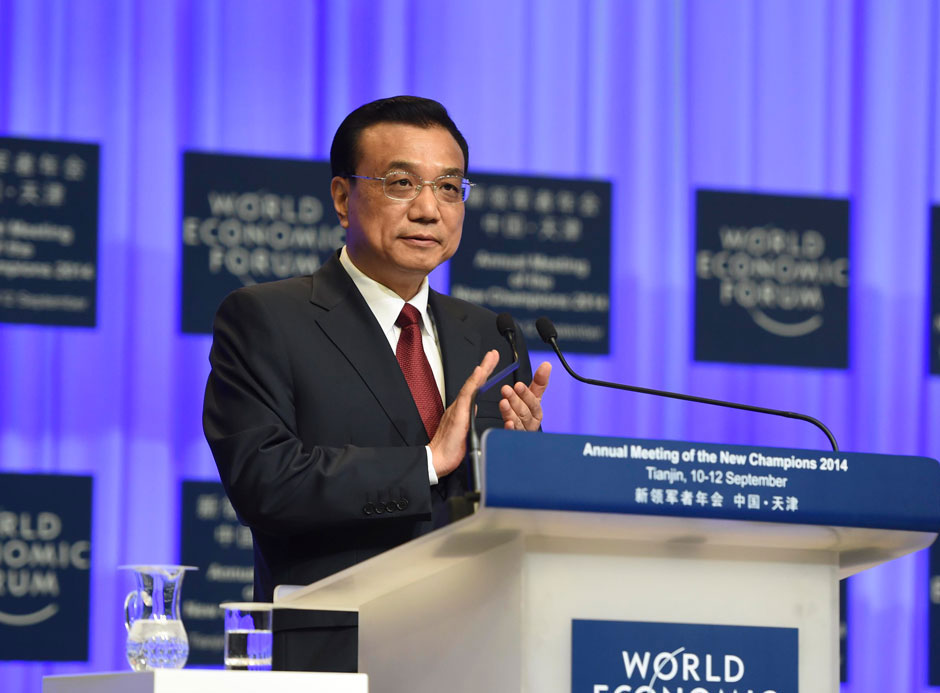 李克強(qiáng)總理出席夏季達(dá)沃斯論壇并發(fā)表開(kāi)幕式致辭。