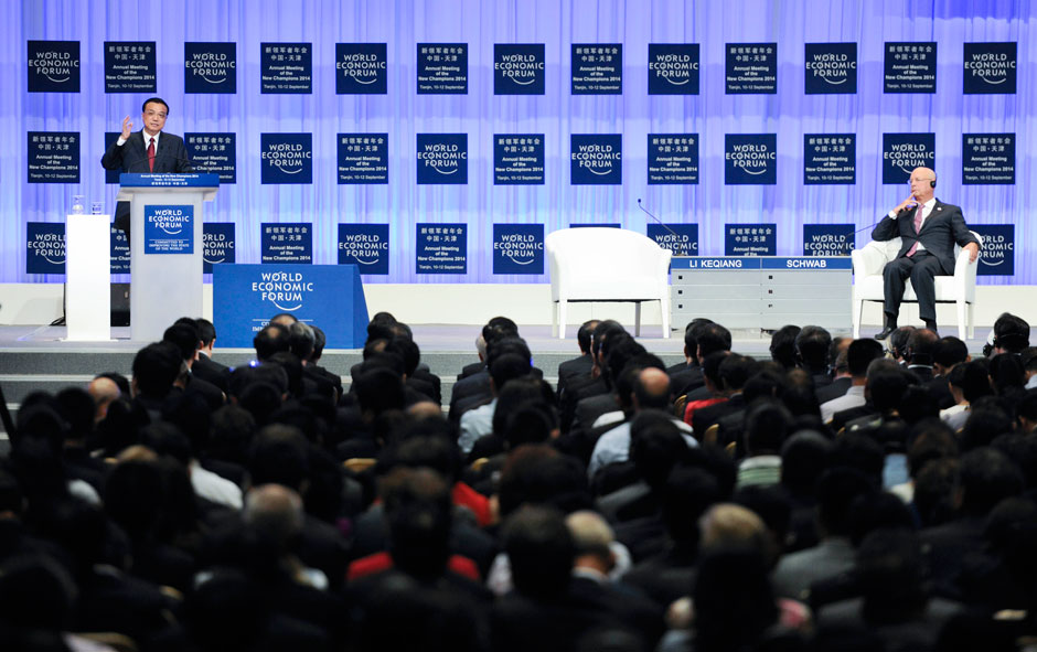 李克強(qiáng)總理出席夏季達(dá)沃斯論壇并發(fā)表開(kāi)幕式致辭。