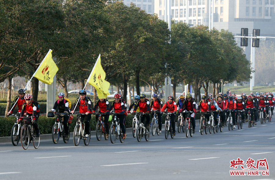 獻(xiàn)愛心、騎行天下，映象網(wǎng)騎行車友樂翻天